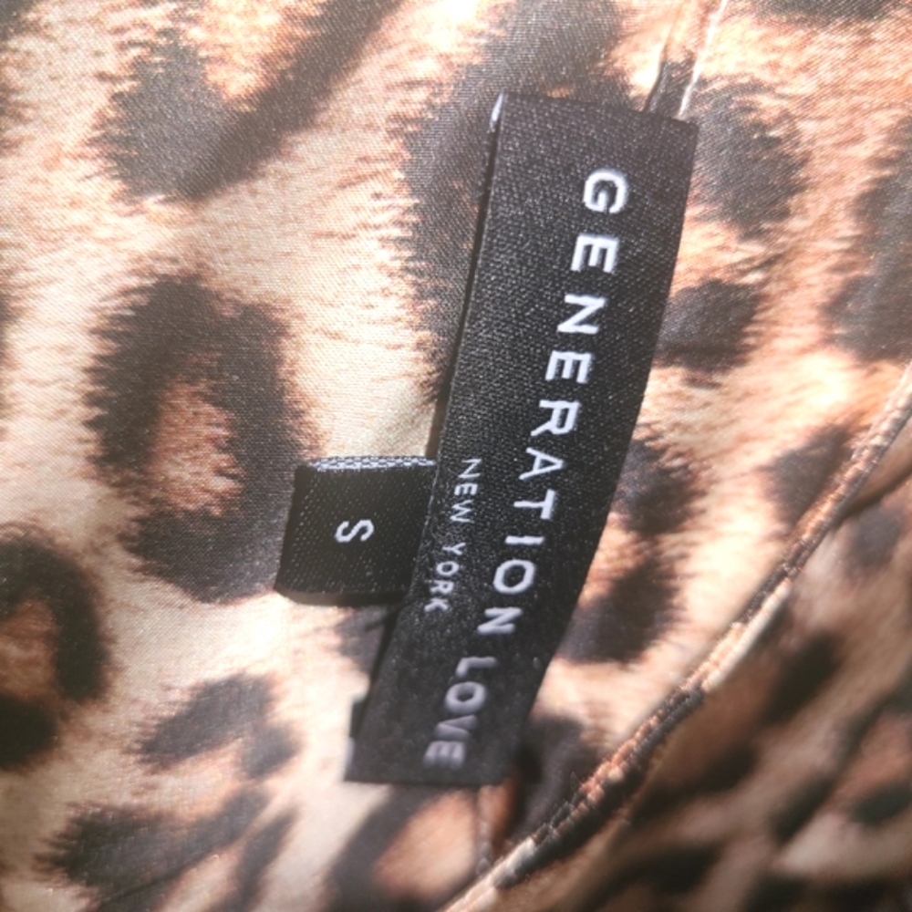 GENERATION LOVE / WOMEN /TOPS / BLOUSESGENERATIONLOVEKENZIE WRAP TOP - FLORA - Picture 7 of 10